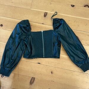 🟠7 for all mankind. Size M. Green Puff Sleeve Cropped top, pleather like.